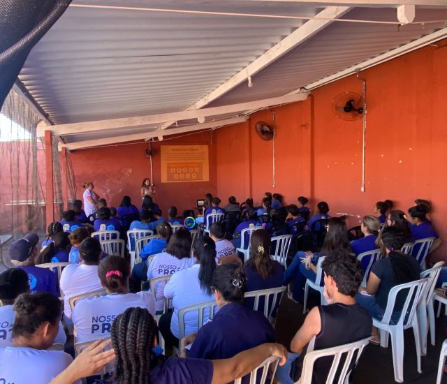 Capacitação e Ação de Saúde no Instituto Acolher Pontal: Enfermagem Municipal em Foco